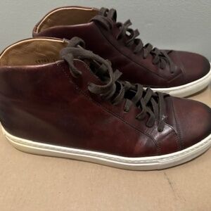 Magnanni Men's Leather High Top Sneakers- Size 10